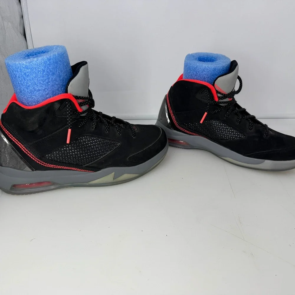 Jordan Flight Remix Men 9.5 Black Infrared Cool Grey Basketball Shoes 679680-020